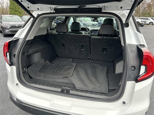 Used 2022 GMC Terrain AT4 w/ Infotainment Package II image 12