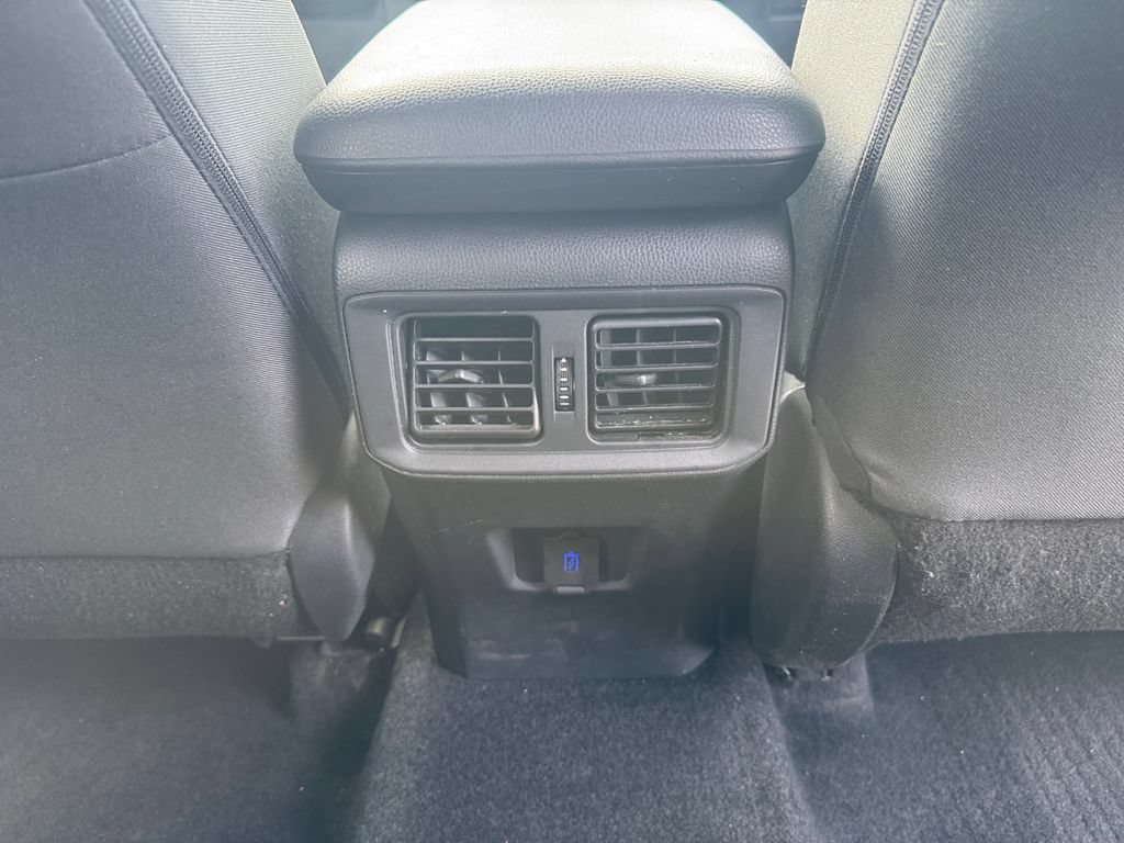 Used 2024 Toyota RAV4 LE AWD/4WD image 23