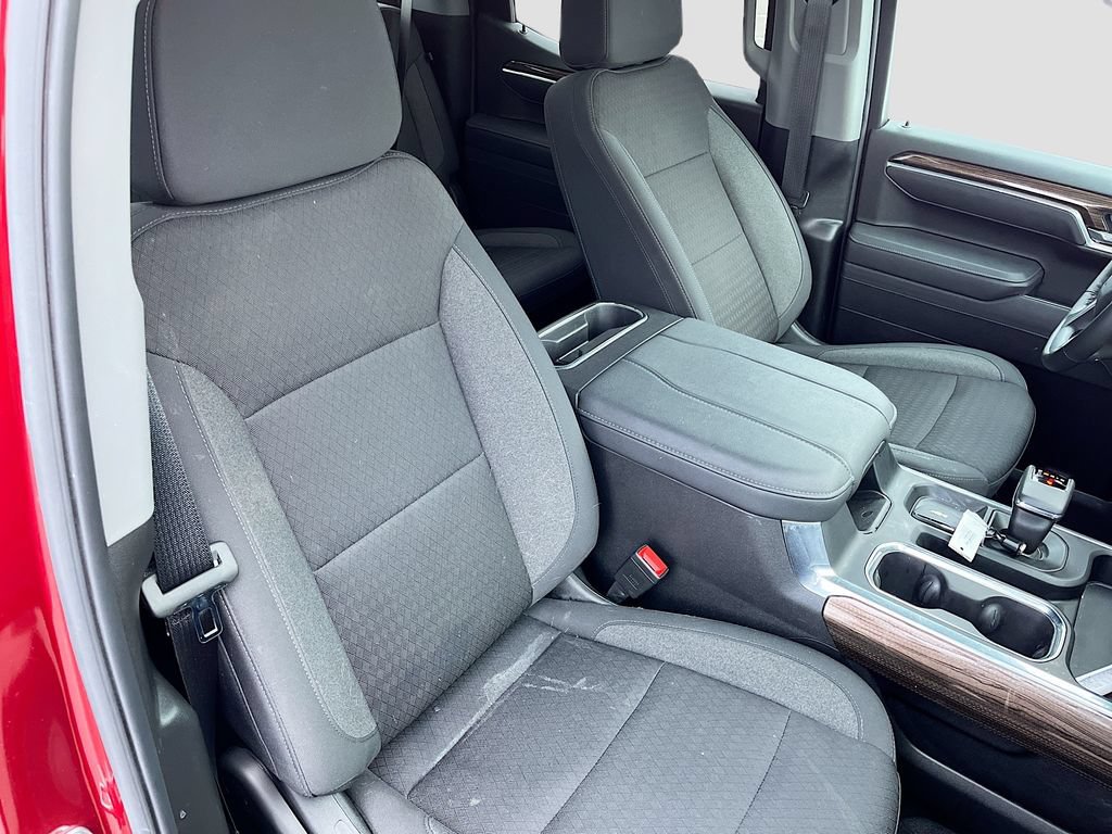 Used 2025 Chevrolet Silverado 1500 RST AWD/4WD image 28