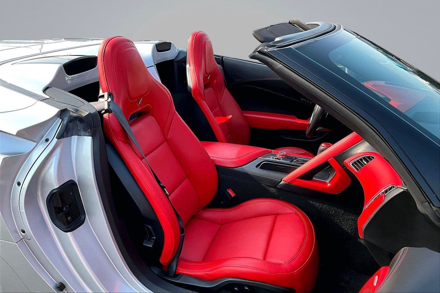 Used 2014 Chevrolet Corvette Stingray Convertible w/ 3LT Preferred Equipment Group RWD image 8