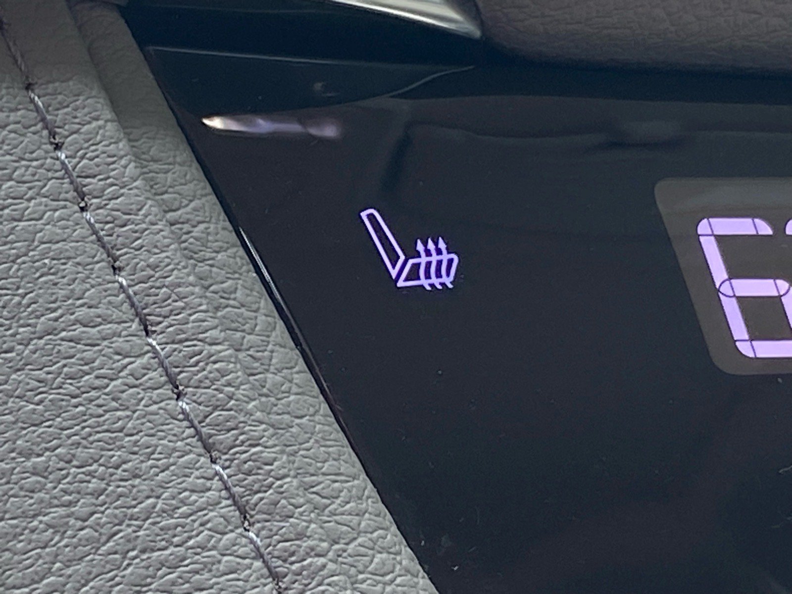 Used 2019 Cadillac XT5 Luxury FWD image 14