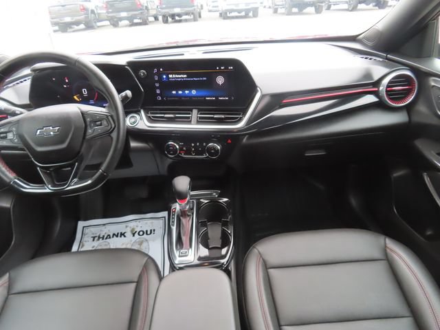 Used 2024 Chevrolet Trax RS w/ Sunroof Package FWD image 28
