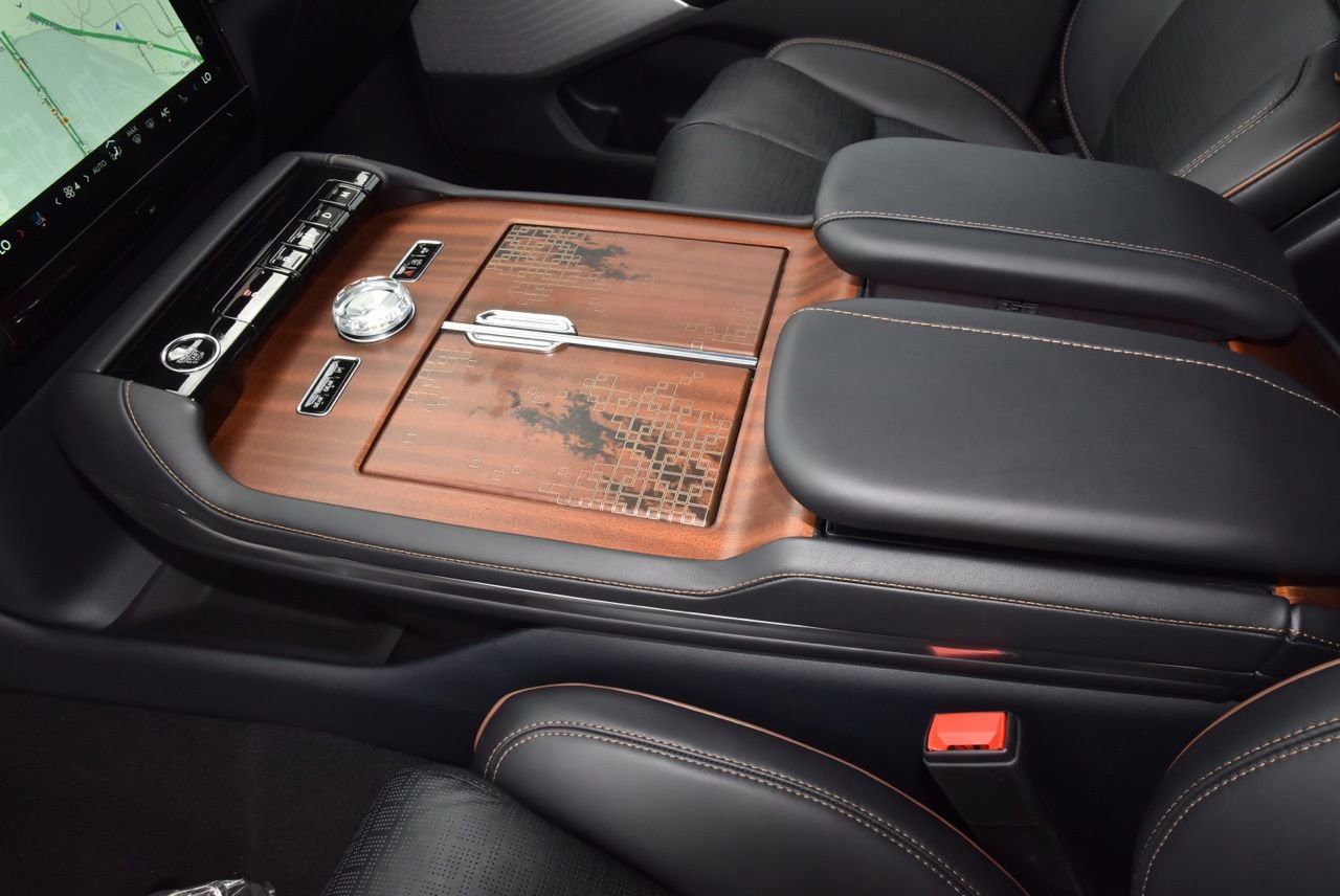 New 2026 Lincoln Navigator L Black Label AWD/4WD image 33