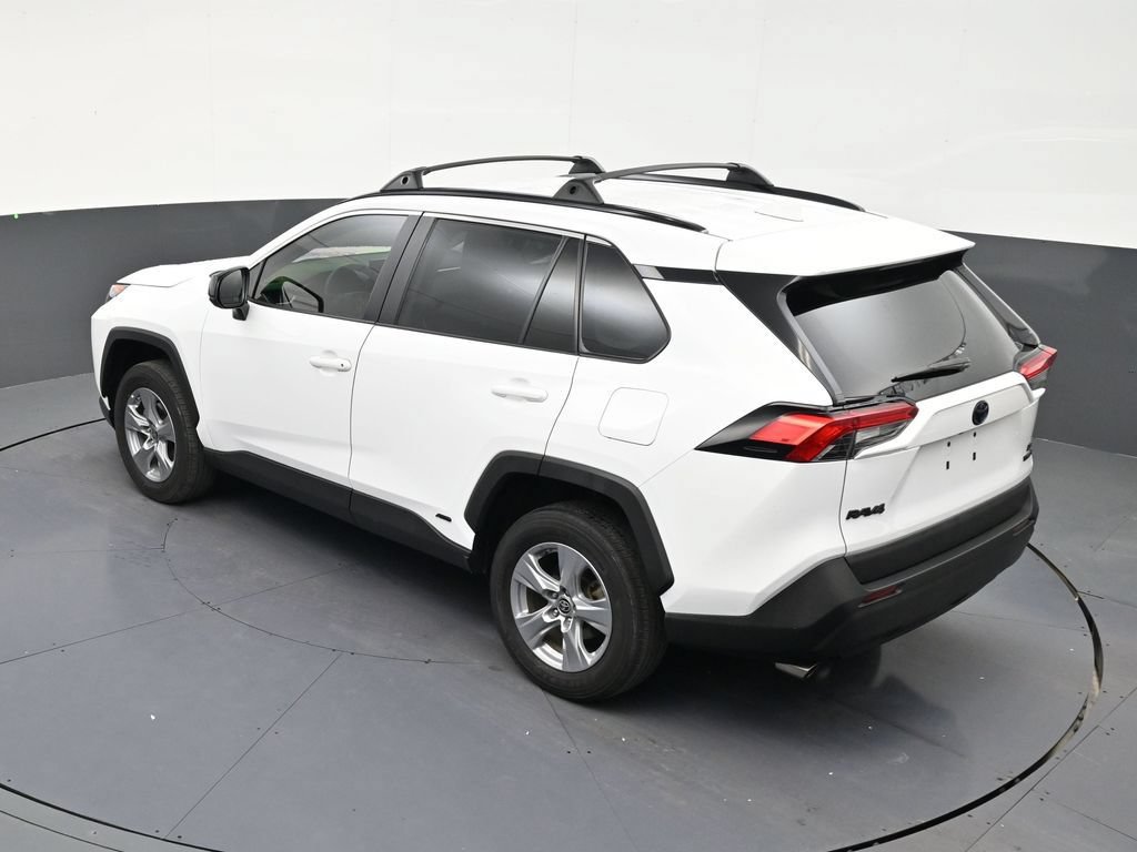 Used 2022 Toyota RAV4 LE AWD/4WD image 15