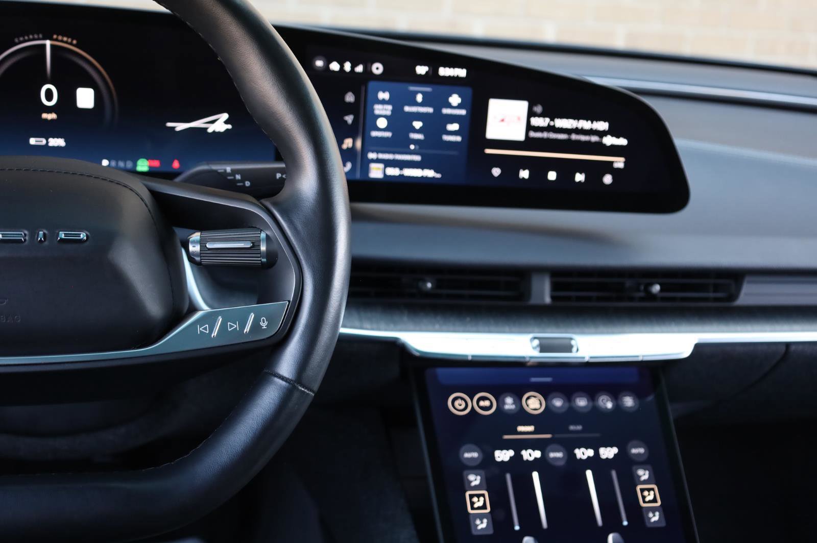 Used 2023 Lucid Air Touring AWD/4WD image 34