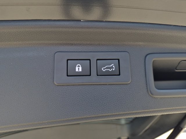 Certified 2025 Subaru Forester Wilderness AWD/4WD image 11