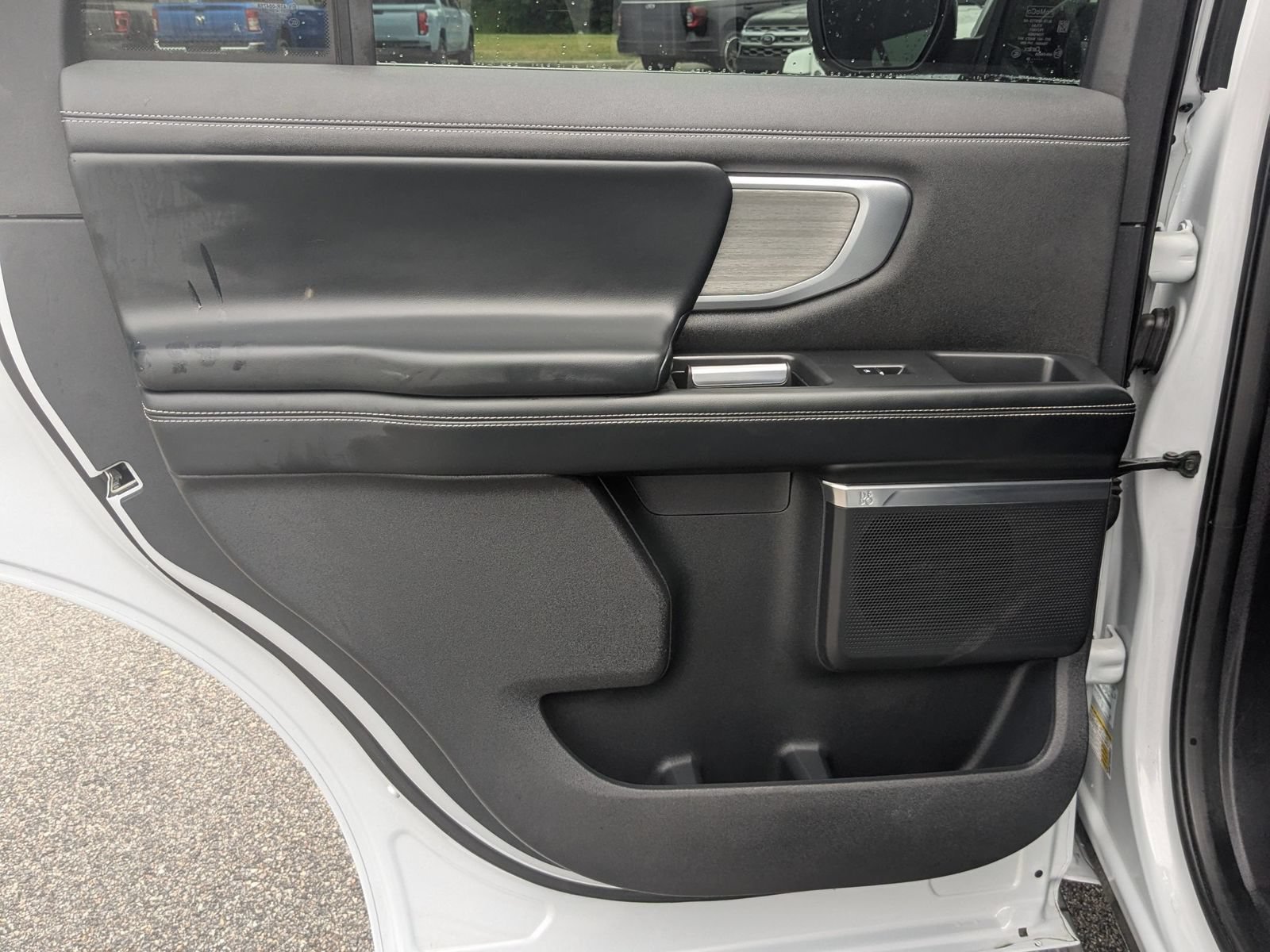 Used 2025 Ford Expedition Platinum AWD/4WD image 29