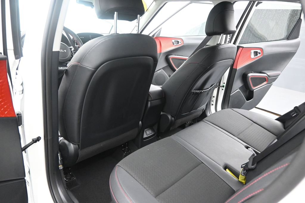 Certified 2023 Kia Soul GT-Line w/ GT-Line Technology Package FWD image 15