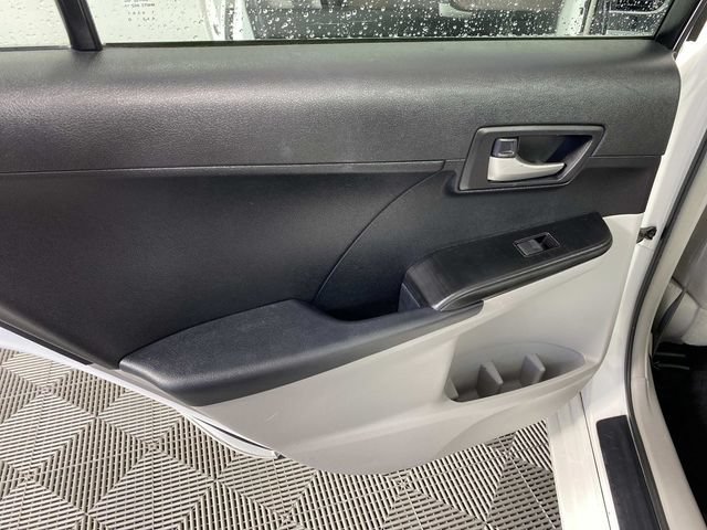 Used 2012 Toyota Camry LE FWD image 25