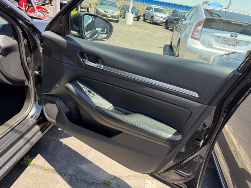 Used 2022 Nissan Altima 2.5 SV FWD image 24