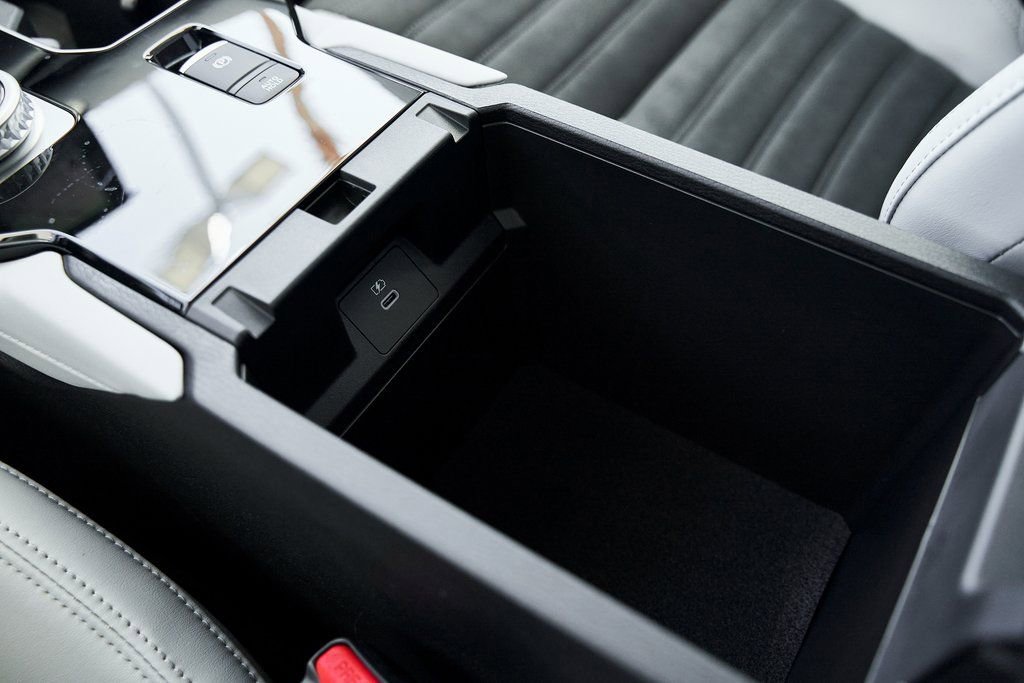 Used 2025 Mitsubishi Outlander SE FWD image 42