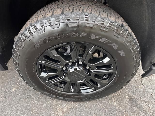 Certified 2021 GMC Sierra 2500 Denali w/ Denali Black Diamond Edition image 34