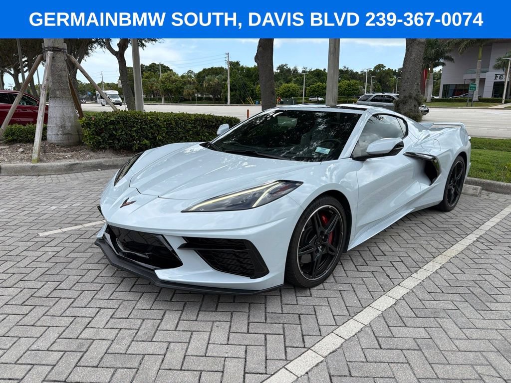 Used 2020 Chevrolet Corvette Stingray Preferred Cpe w/ 2LT Preferred Equipment Group RWD image 2