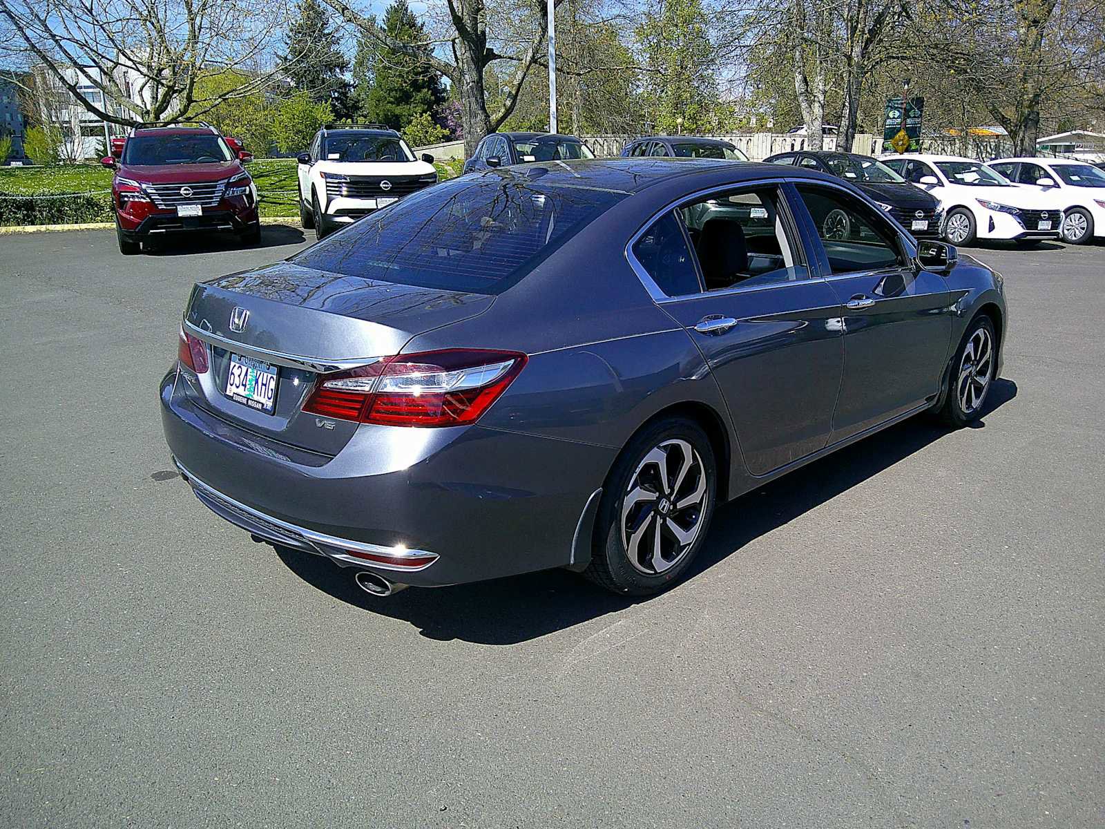 Used 2017 Honda Accord EX-L image 5