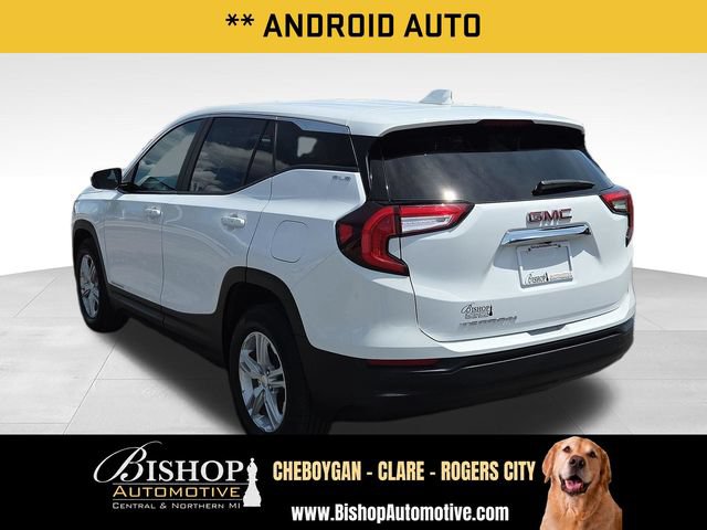 Used 2024 GMC Terrain SLE w/ LPO, Floor Liner Package FWD image 9