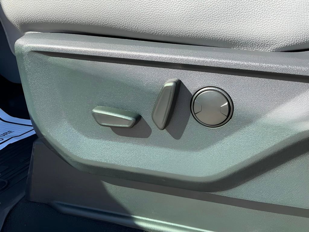 New 2025 Ford F150 Lightning Flash image 38