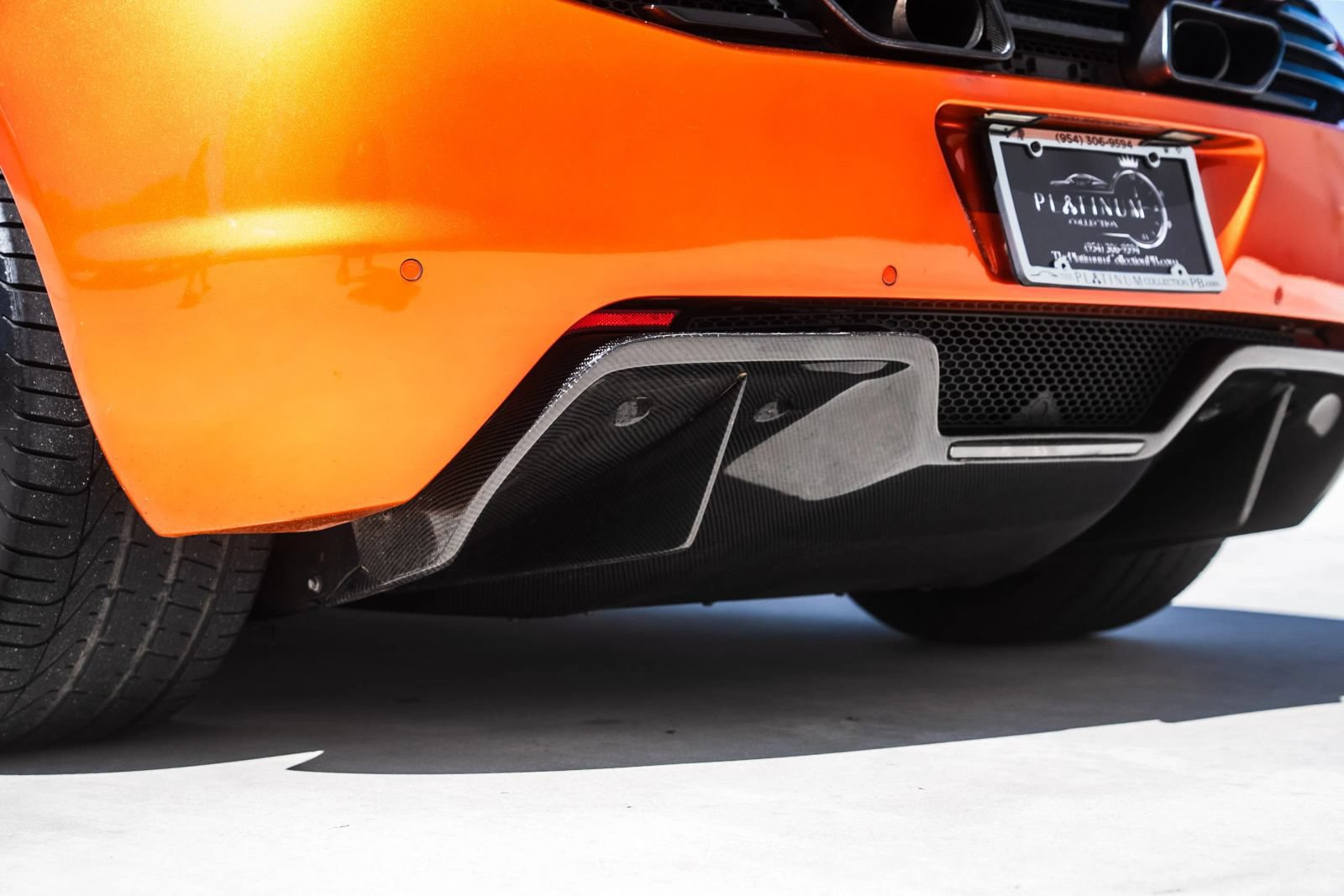 Used 2013 McLaren MP4-12C Spider RWD image 18
