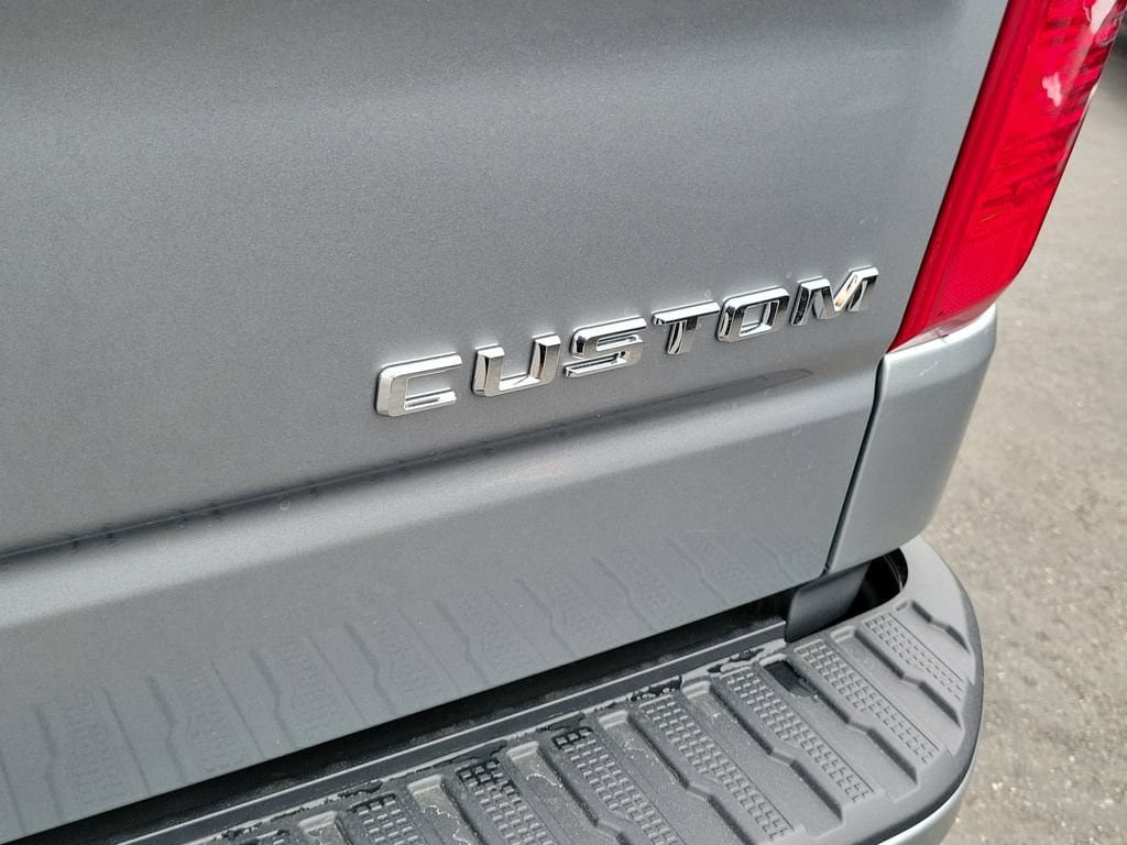 New 2026 Chevrolet Silverado 1500 Custom RWD image 20
