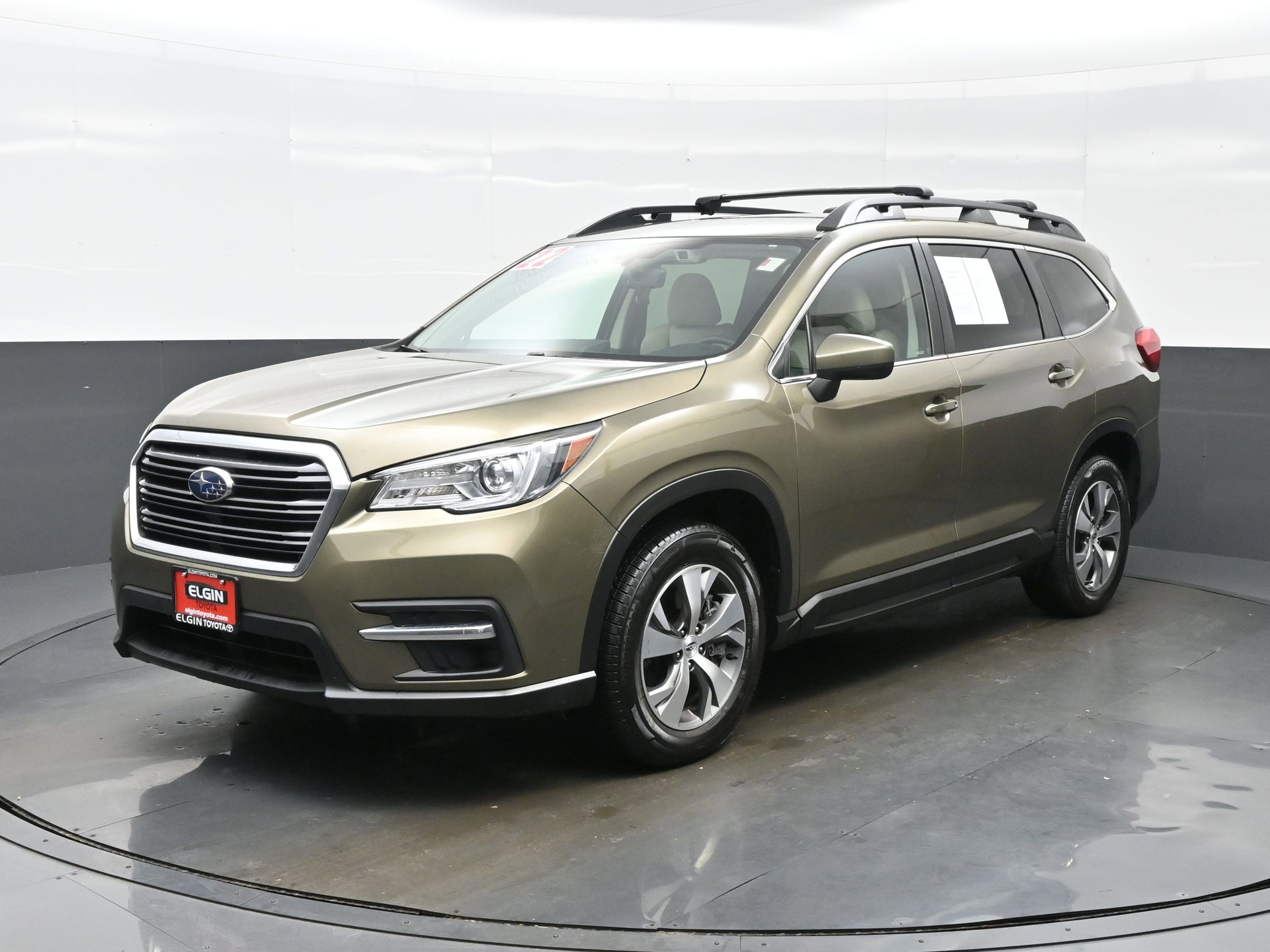 Used 2022 Subaru Ascent Premium w/ Convenience Package AWD/4WD image 2