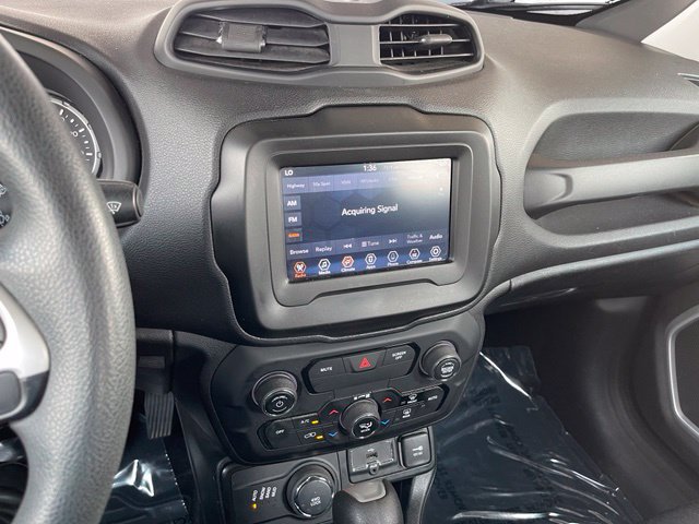 Used 2020 Jeep Renegade Sport w/ UConnect 7.0 Group AWD/4WD image 10