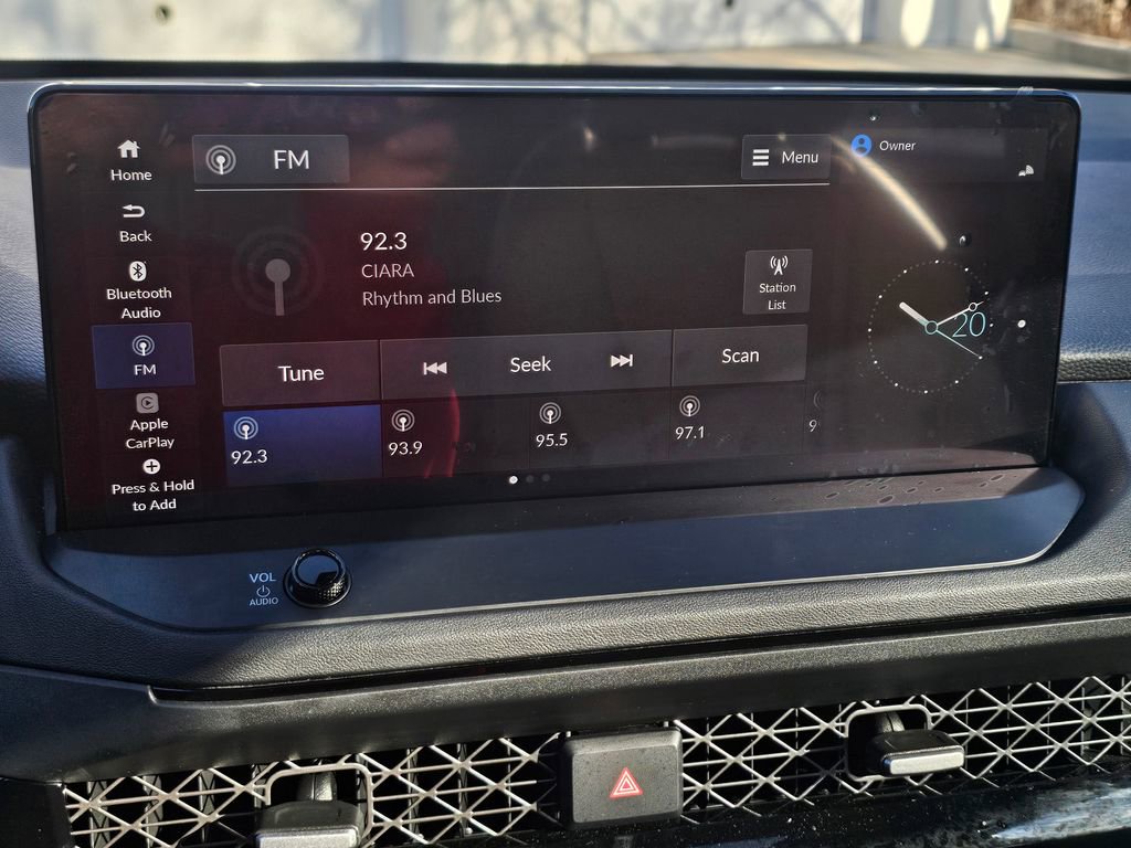 Used 2025 Honda Accord EX-L image 11