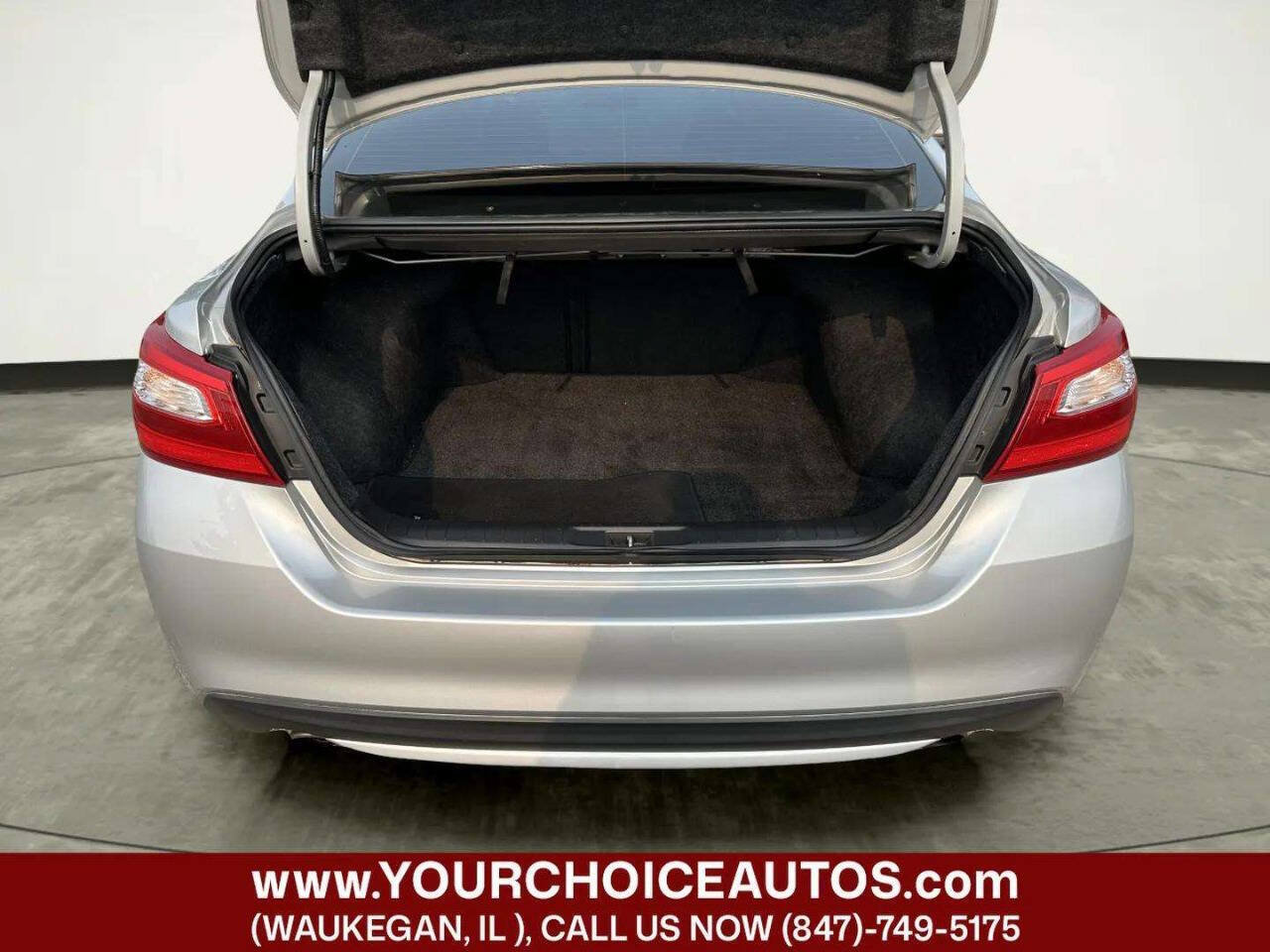 Used 2016 Nissan Altima 2.5 SV FWD image 26