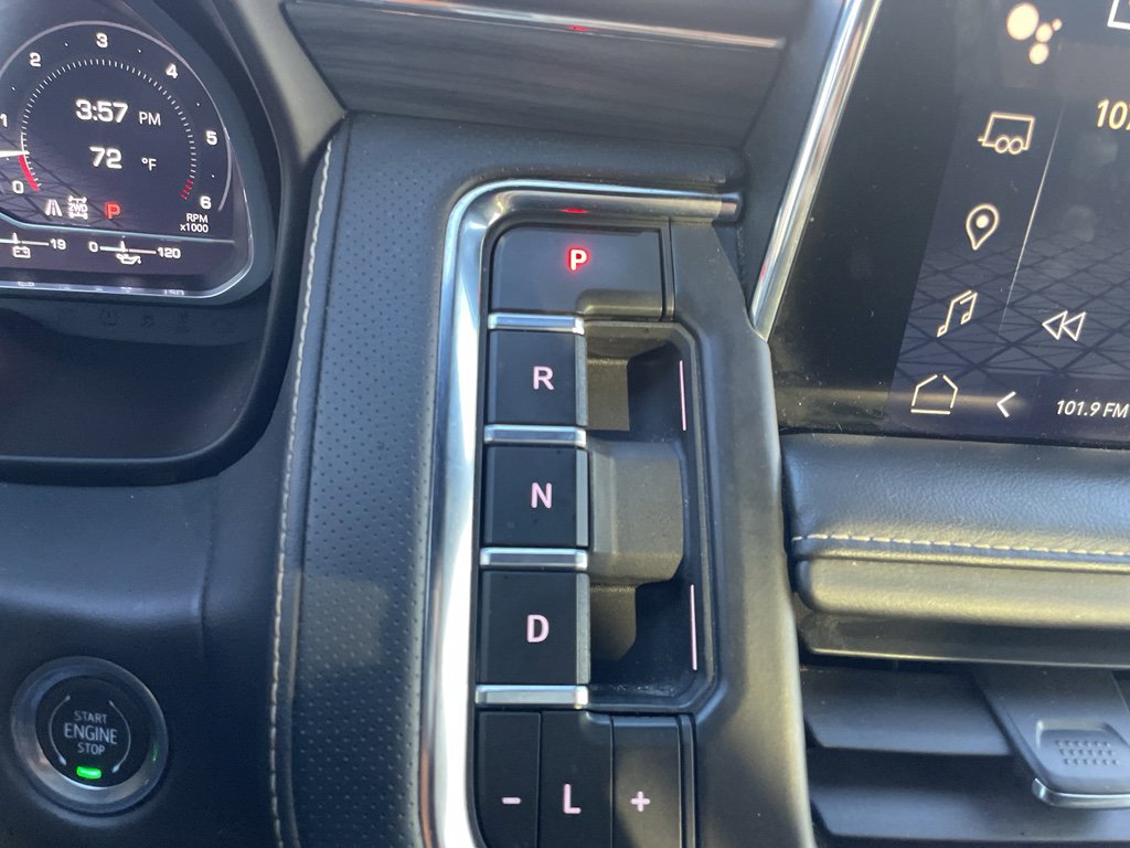 Used 2023 GMC Yukon SLT image 28