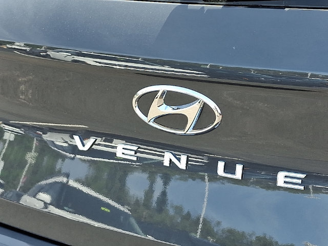 New 2026 Hyundai Venue SEL FWD image 13