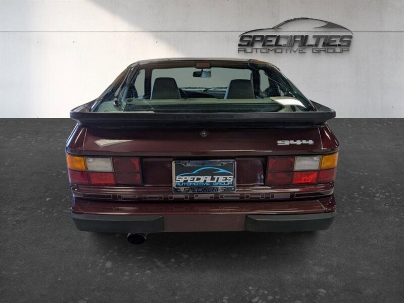 Used 1987 Porsche 944 Coupe RWD image 9