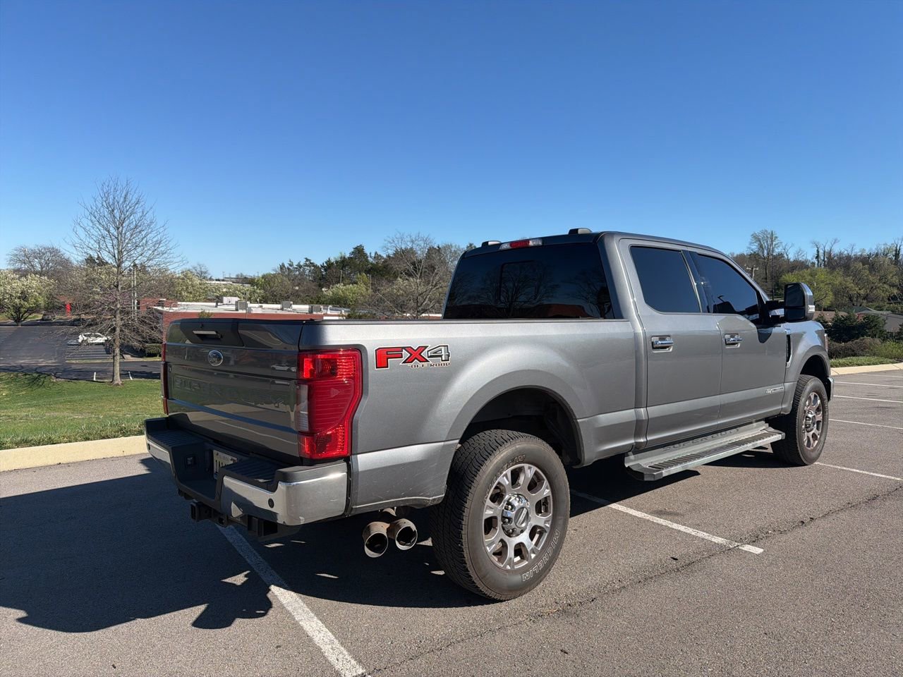 Used 2022 Ford F250 Lariat w/ Lariat Ultimate Package image 5