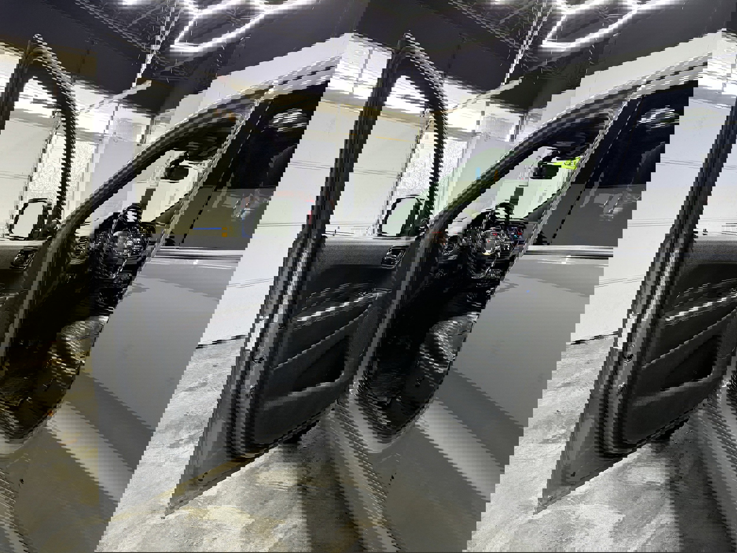 Used 2021 Dodge Durango R/T w/ Trailer Tow Group IV image 9