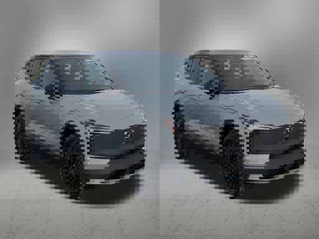 Certified 2026 Volvo EX30 Cross Country Ultra w/ Protection Package Premier image 8