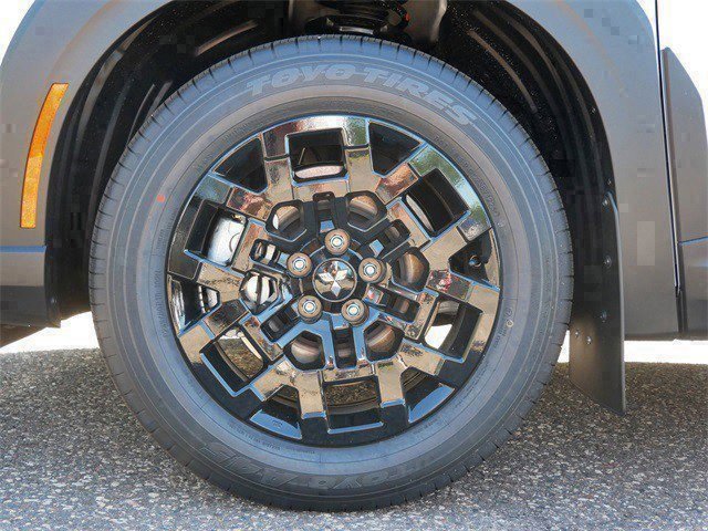 New 2025 Mitsubishi Outlander Trail Edition image 3