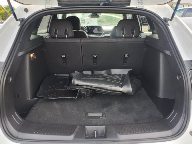 Certified 2024 Chevrolet Trax RS w/ Driver Confidence Package FWD image 10