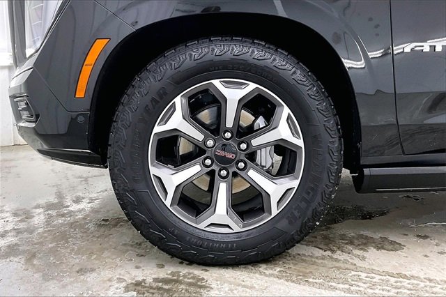 Certified 2025 GMC Yukon XL AT4 Ultimate image 10