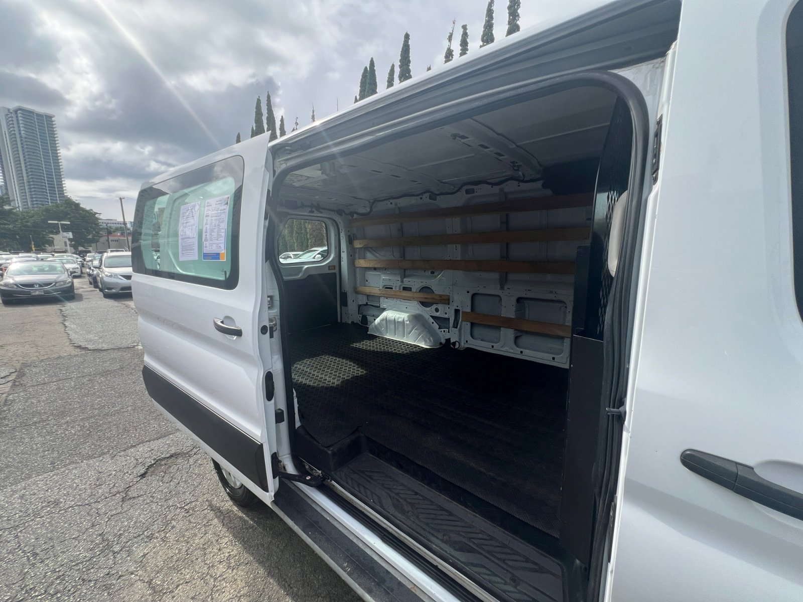 Used 2023 Ford Transit 250 Low Roof w/ Exterior Upgrade Package image 25