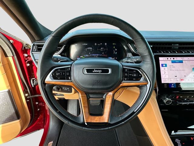 Used 2024 Jeep Grand Cherokee Summit image 30