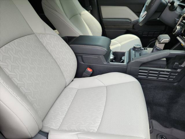 Certified 2025 Toyota Tacoma Limited AWD/4WD image 16