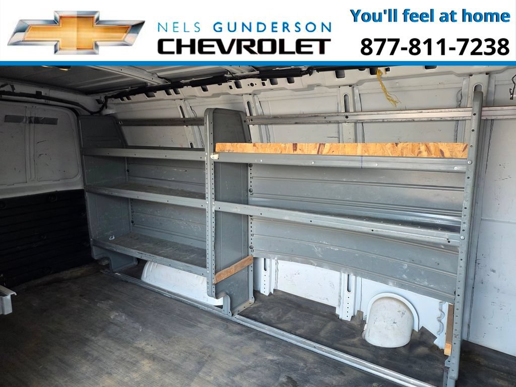 Used 2016 Chevrolet Express 3500 RWD image 10