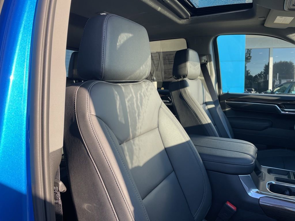 Used 2025 Chevrolet Silverado 1500 LT Trail Boss w/ Convenience Package II image 31