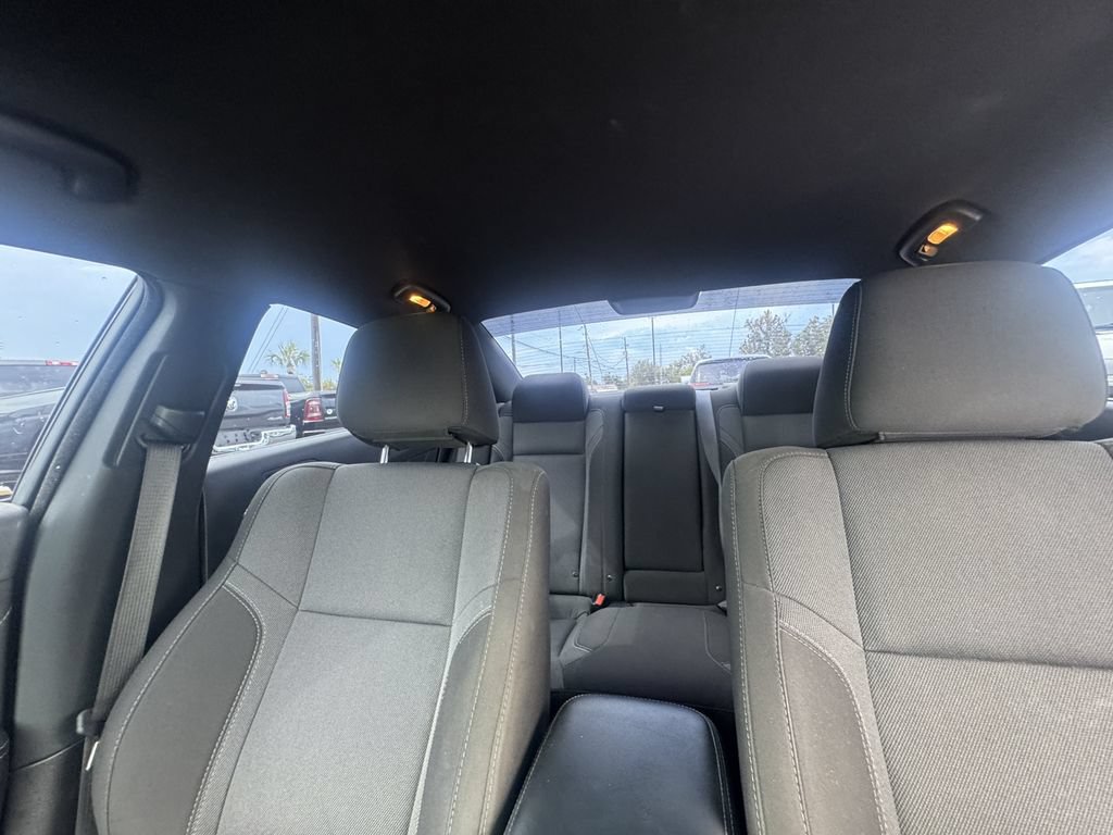 Used 2022 Dodge Charger SXT RWD image 12