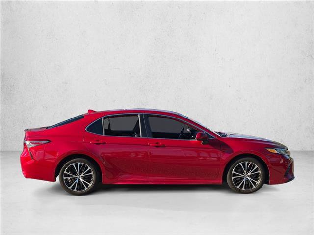 Used 2019 Toyota Camry SE FWD image 4