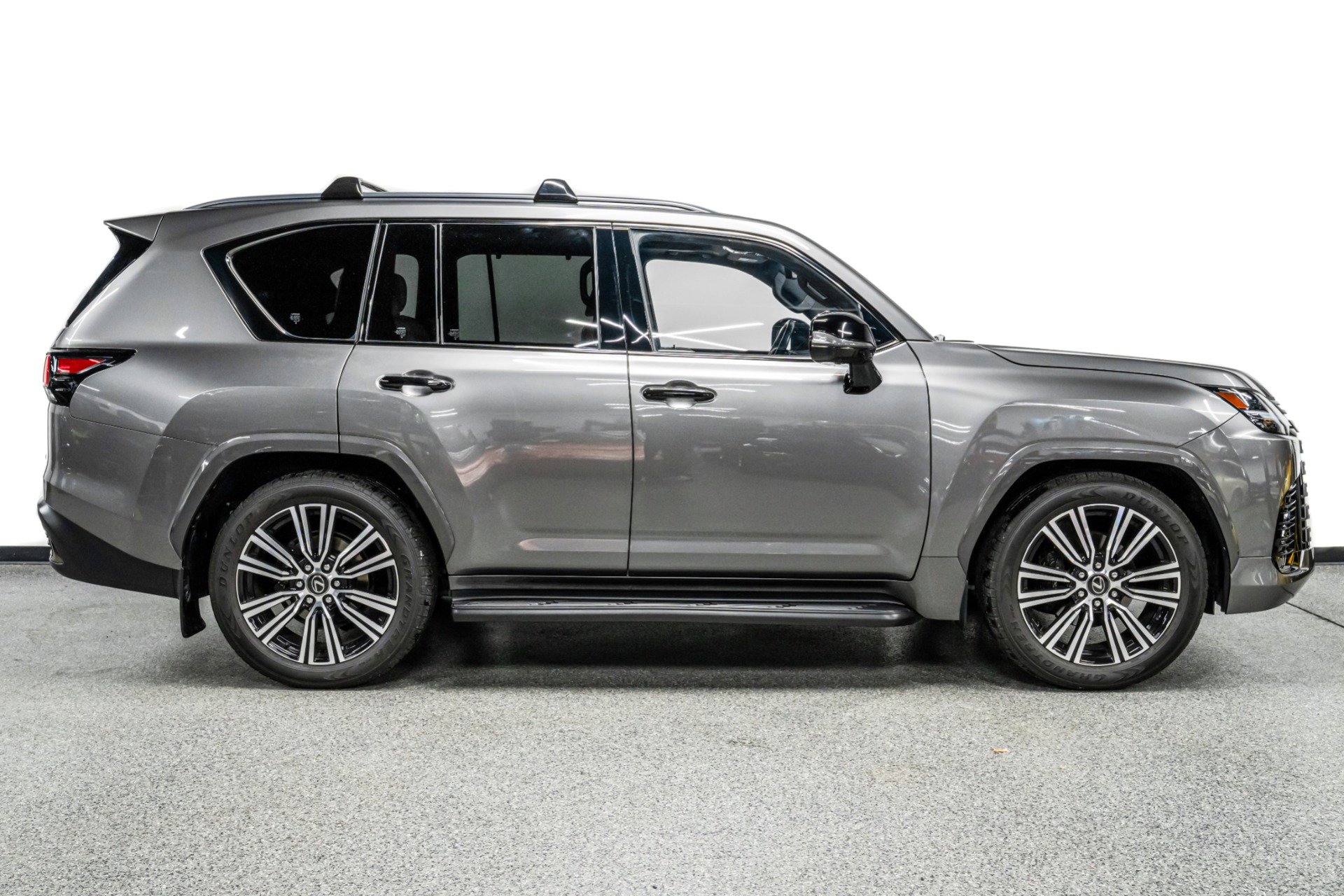 Used 2024 Lexus LX 600 4WD w/ Appearance Package image 44