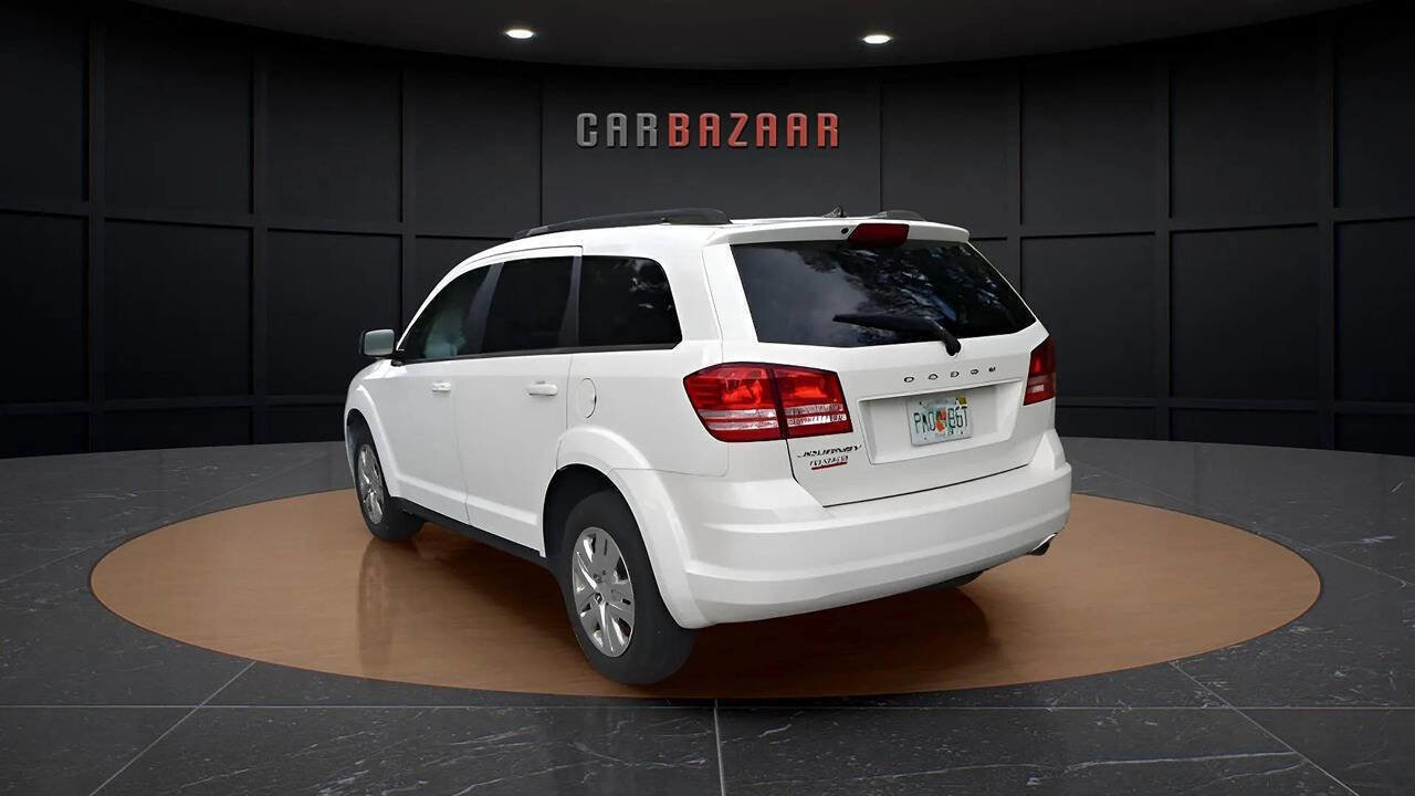 Used 2018 Dodge Journey SE image 9
