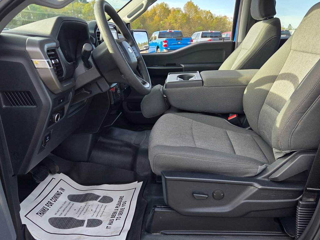 Used 2025 Ford F150 XL image 4