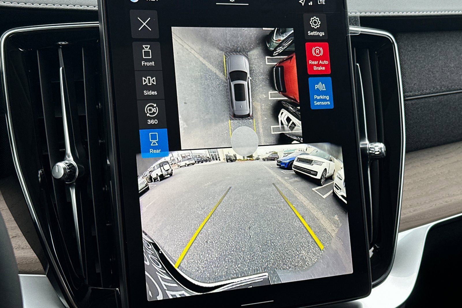 New 2026 Volvo XC90 B5 Plus image 19
