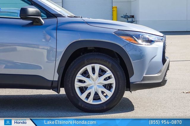 Used 2025 Toyota Corolla Cross L image 7