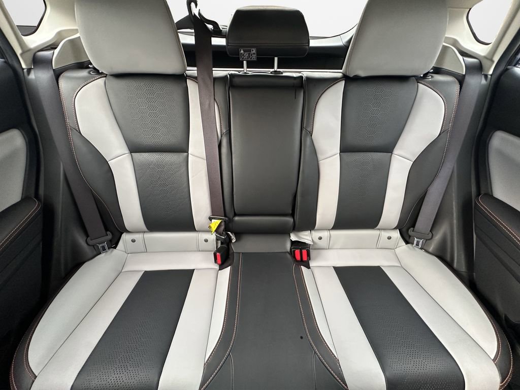Used 2019 Subaru Crosstrek 2.0i Limited w/ Moonroof Package w/Navigation image 19