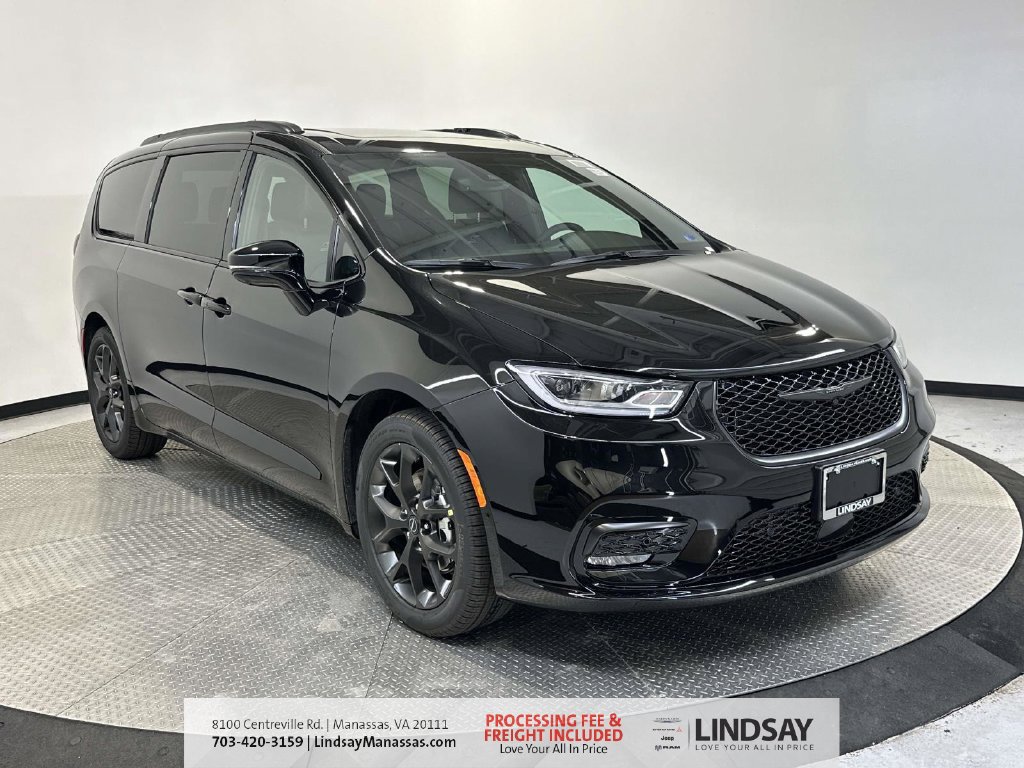 New 2026 Chrysler Pacifica Select w/ S Appearance Package FWD image 1
