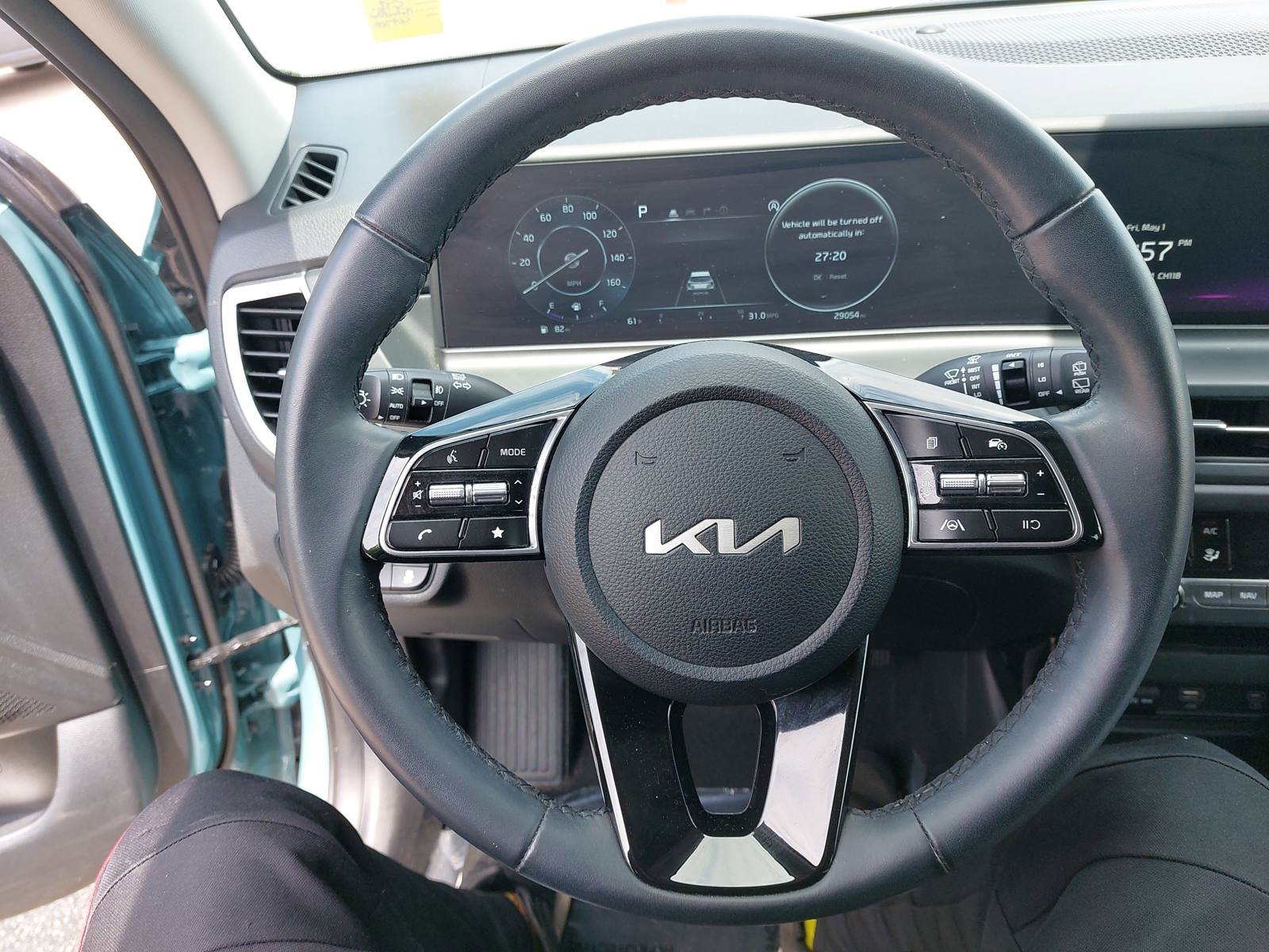 Used 2024 Kia Seltos EX FWD image 16